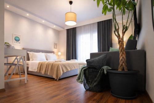 Xanthi Apartment | Escape Central Stay with Parking - Meno Homes 4A