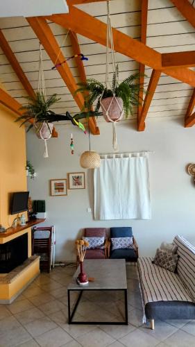 Lepreo Apartment | Evilion house inTholo. Sea, nature, relaxation!