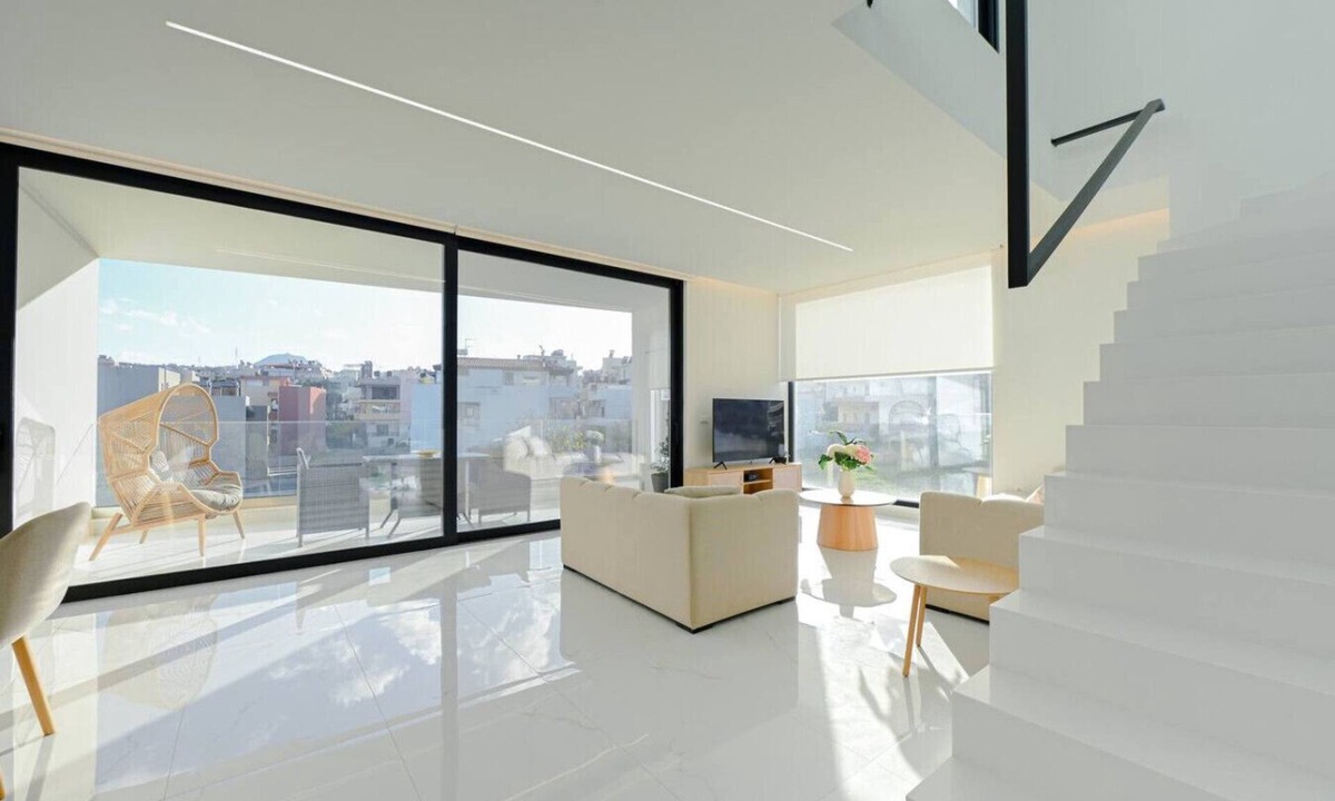 Heraklion Apartment | Executive 3-Bedroom Deluxe Stay