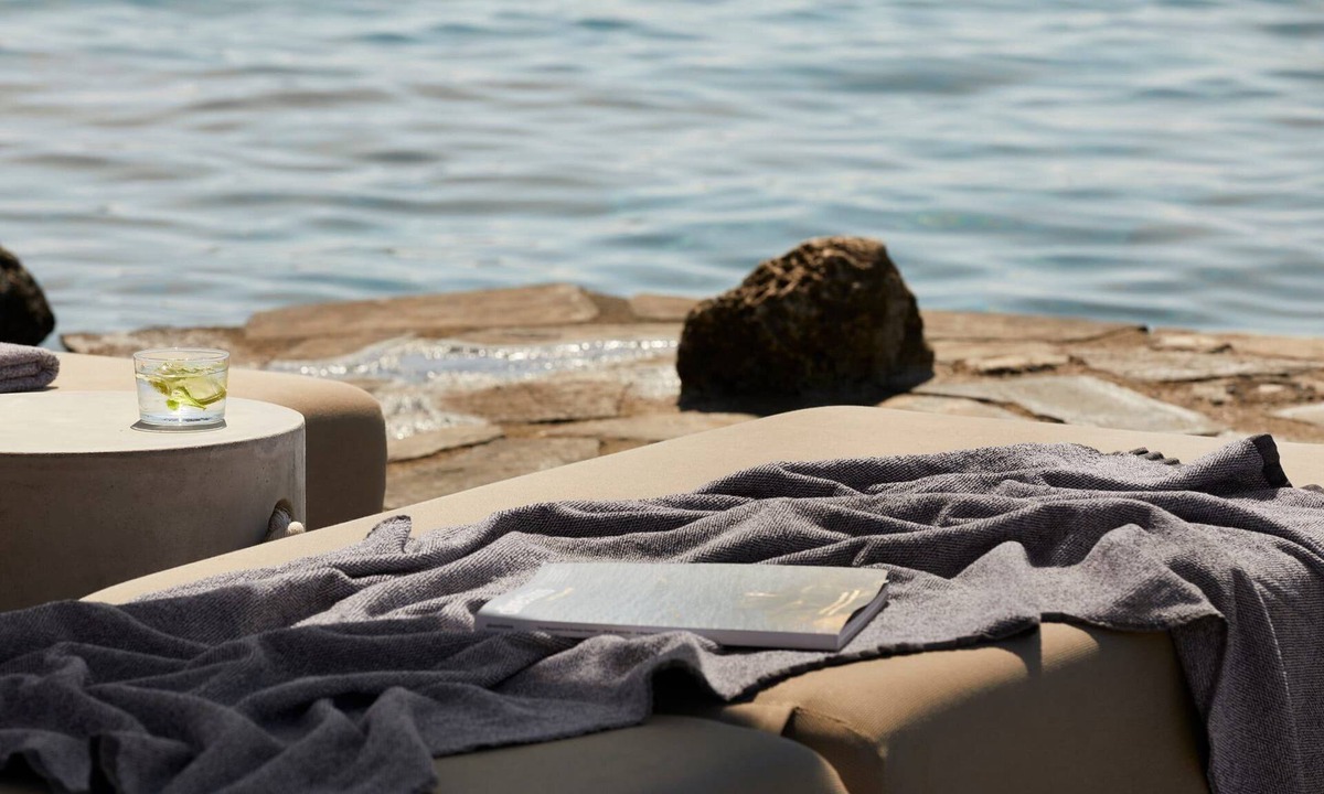 Agios Nikolaos Town Villa | Exquisite Crete Hotel | Modern Seaside Bungalow | 1 Bedroom | Prime Location