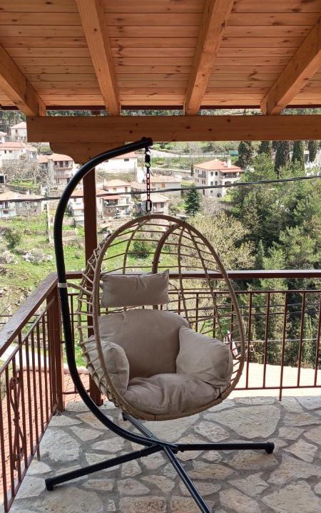 Dimitsana House | family home