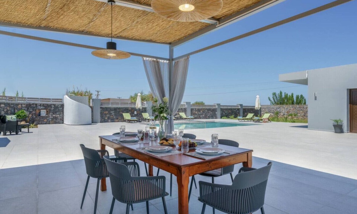 Rethymno Villa | Family Villa w/Pool, BBQ & Ping Pong, 1km from Beach