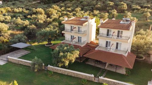 Vourvourou House | Family Villas