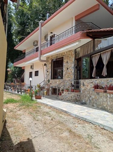 Kokkinon Neron Apartment | Fanis Rooms
