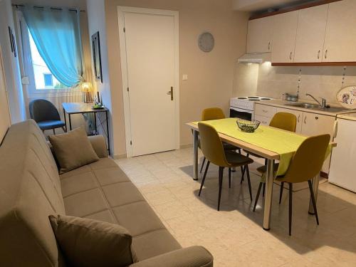 Maniakoi Apartment | Feels like home 2