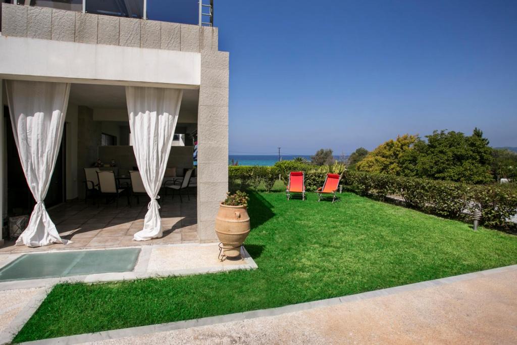Kassandra House | #FLH - Pampa Grass House