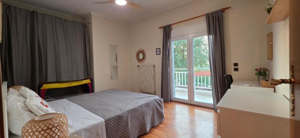 Livadhia Apartment | Full 3 Bedroom Apt-Summer Deal