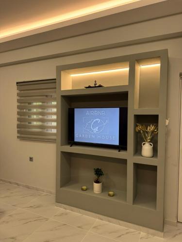 Messaia House | Garden House