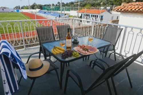 Samos Apartment | George's Stonehouse