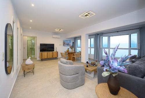 Benitses Apartment | Georgia Apartment, Benitses Corfu