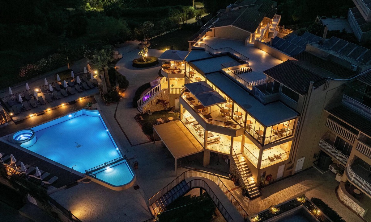 Vasilikos Hotel | Gerakas Belvedere Hotel & Spa