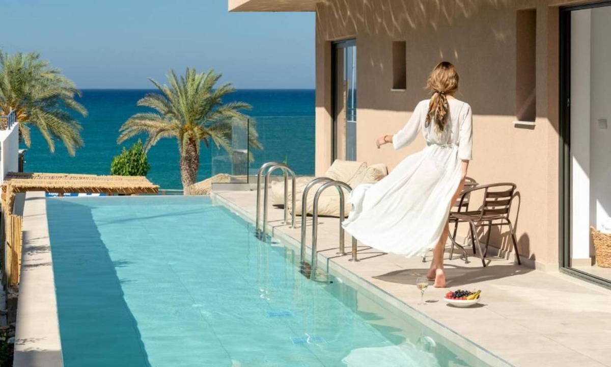 Stalida Hotel | Golden Bee Lifestyle