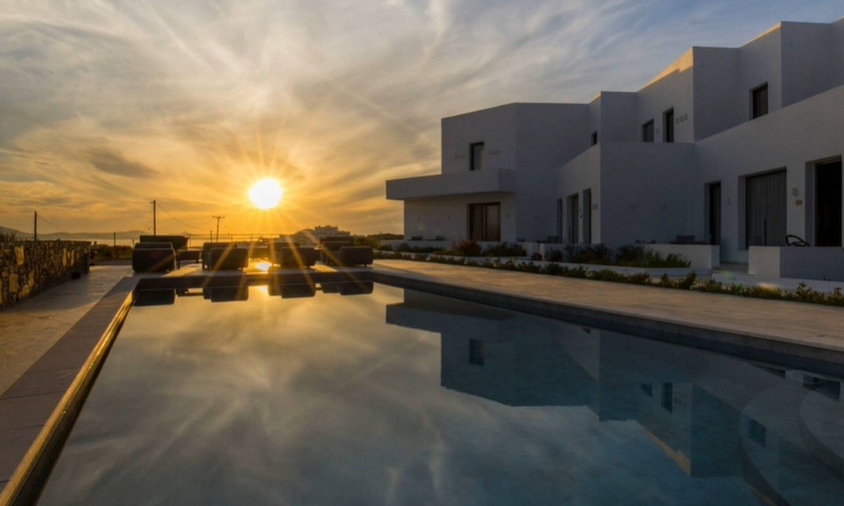 Naxos Town Villa | Gorgeous Naxos Villa | 2 Bedrooms | Villa Roronoa | Breathtaking Sea Views