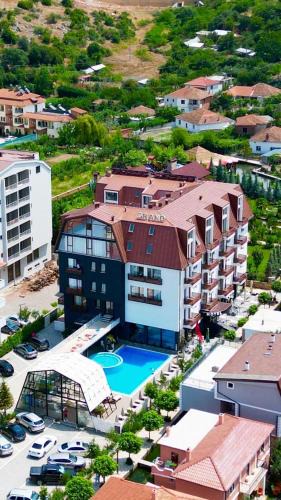 Tushemisht Hotel | Grand Hotel Pogradec