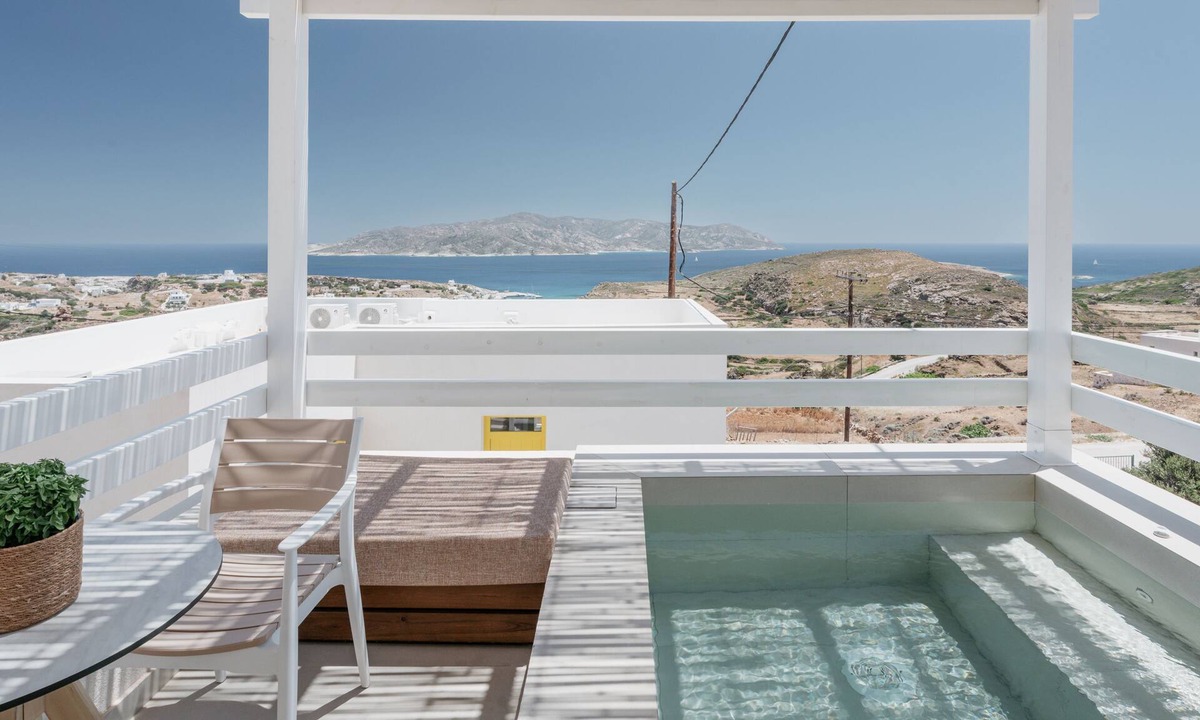Psathi House | Grand Suite with Private Pool and Seaview
