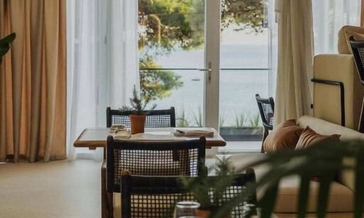 Shengjin Hotel | Great White Hotel