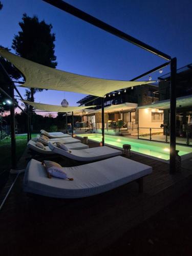 Kallikratia Villa | Grey Pearl Apartments