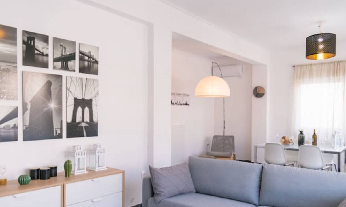 Palaio Faliro Apartment | GTD31504 - Art room of Athens - Luna