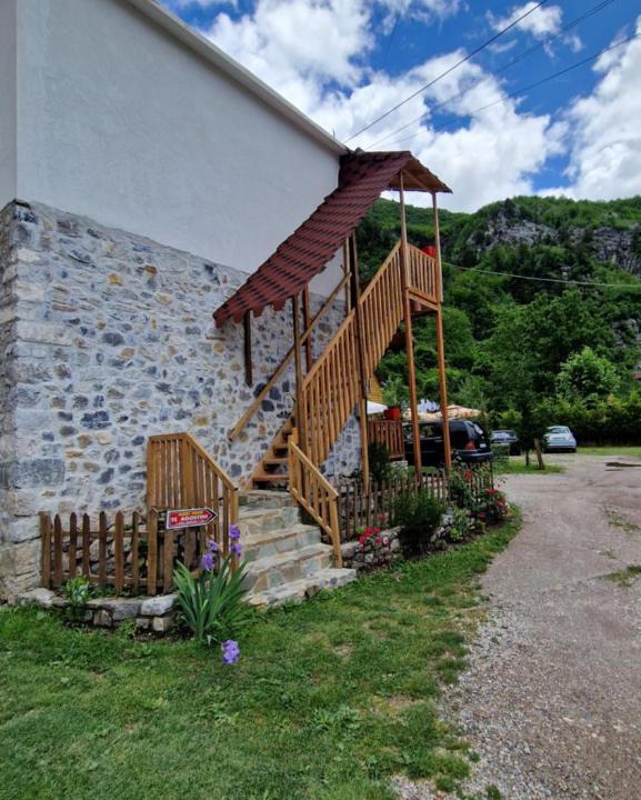Theth House | Guest House in Theth Agostini