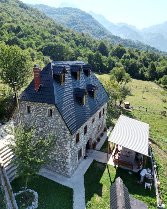 Shale House | Guest House Rrashkadoli
