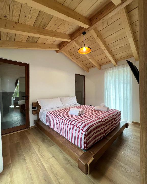 Sakës House | Guest House Si n'shpi tande - Mrizi i Zanave