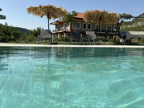 Albania Cabin | Guesthouse Lumo & pool
