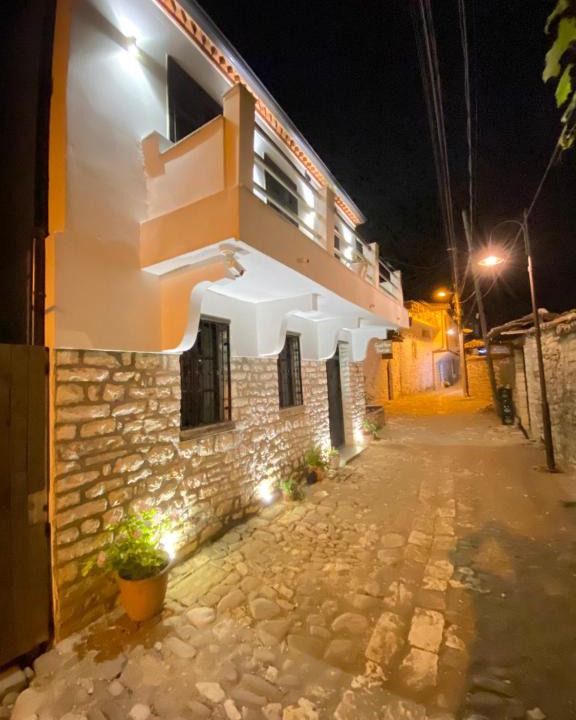 Berat Bed & Breakfast | GUESTHOUSE RIVERSIDE