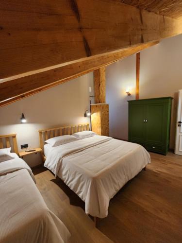 Fushebardhe House | Guesthouse Te Avllia