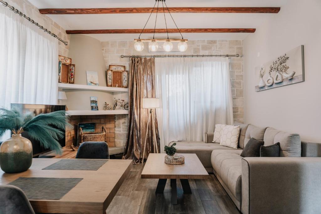 Katsimatika Apartment | Guince House by All About Paxos