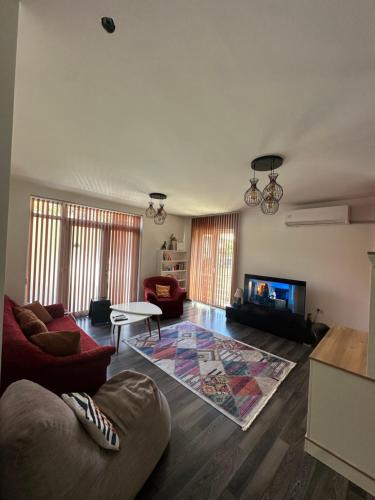 Kolovicë Apartment | Half & Half Apartments