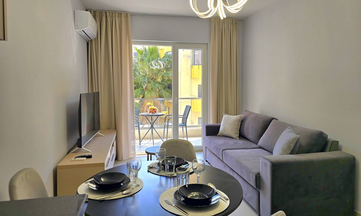Golem Apartment | Happy Stay Apartment By The Sea 092, Durres, Albania