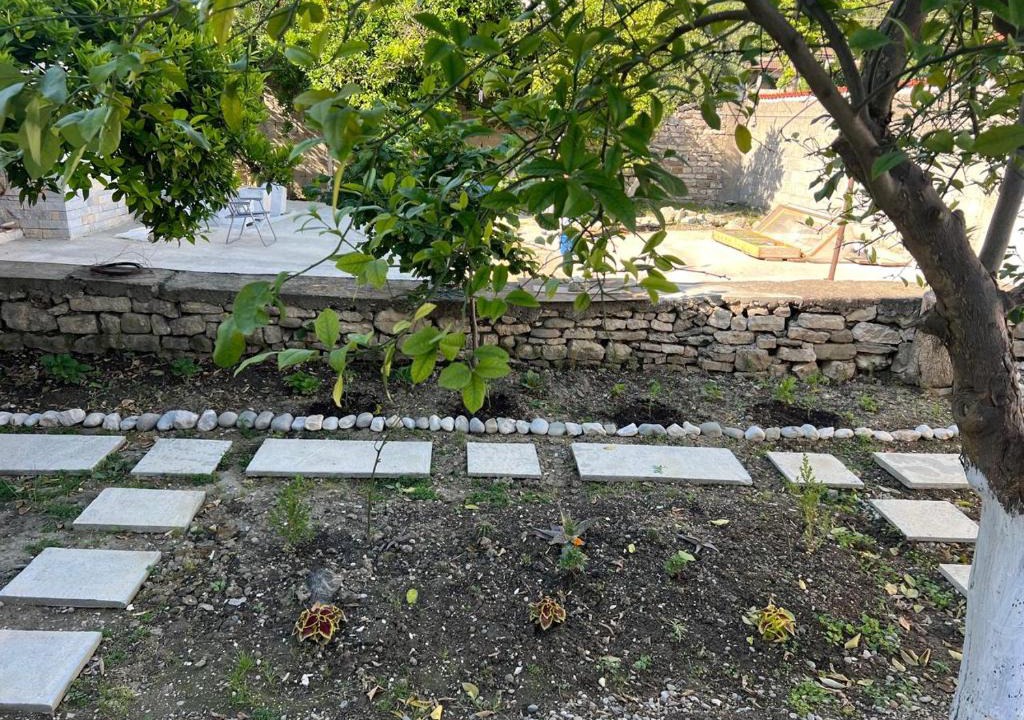 Berat Villa | Haxhialiu Villa