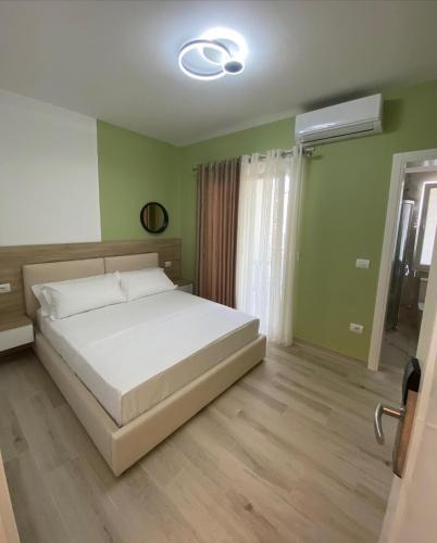 Shengjin Hotel | Helena Hotel