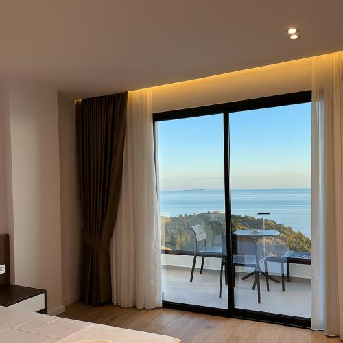 Dhermi Hotel | Helios Boutique Hotel