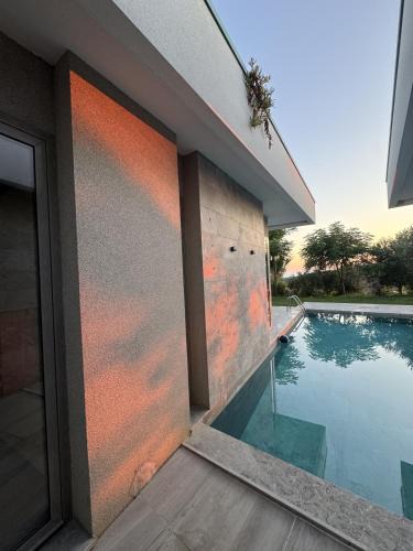 Ishem House | Hilltop Villa