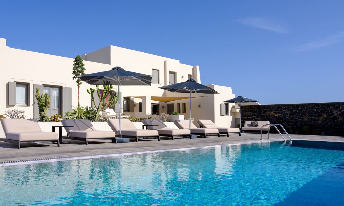 Fira Villa | Home of Lilies
