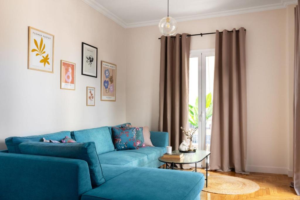Mets Apartment | Home of Petros - Near Plaka - Temple of Zeus View
