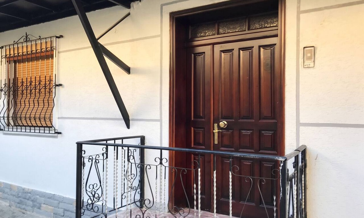 Berat House | Homerez - House in Berat with parking.