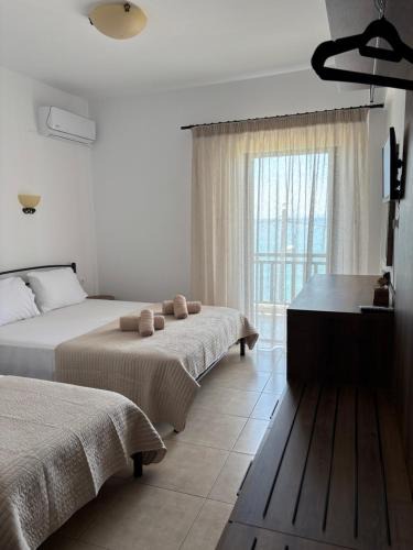 Ouranoupoli Hotel | Hotel Avra