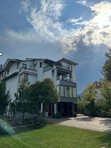 Pogradec Hotel | Hotel Dea