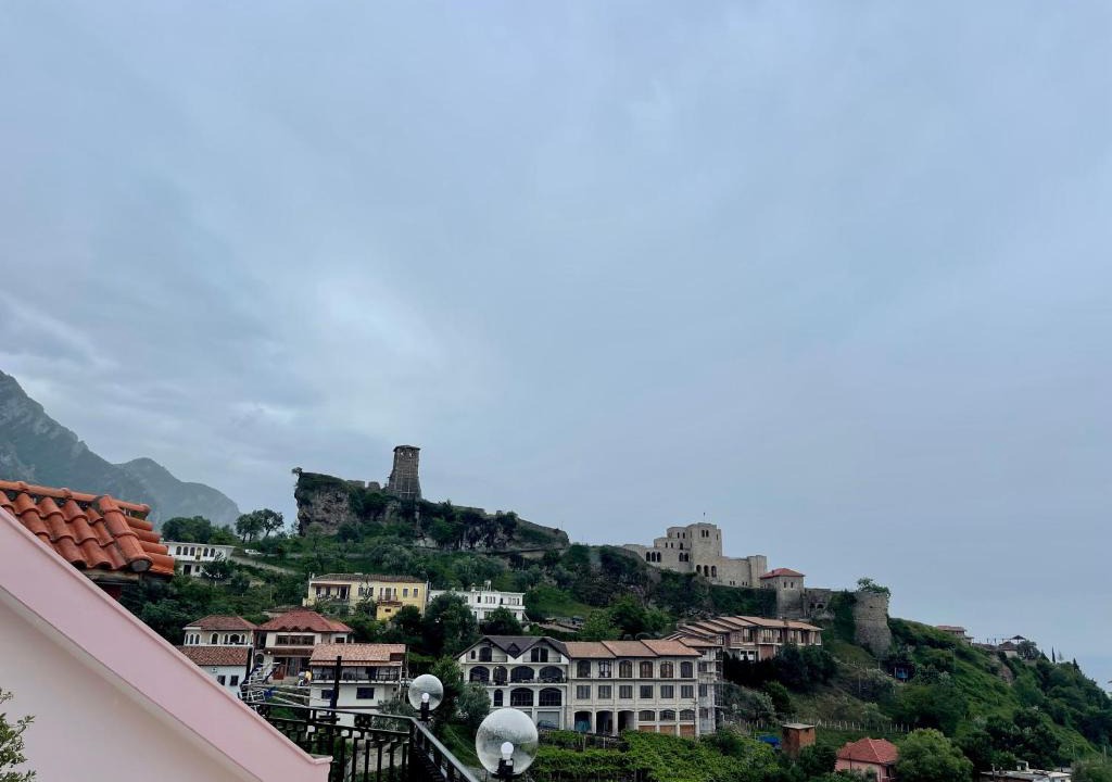 Kruje Hotel | -HOTEL DEAL- Rooms With Castle View