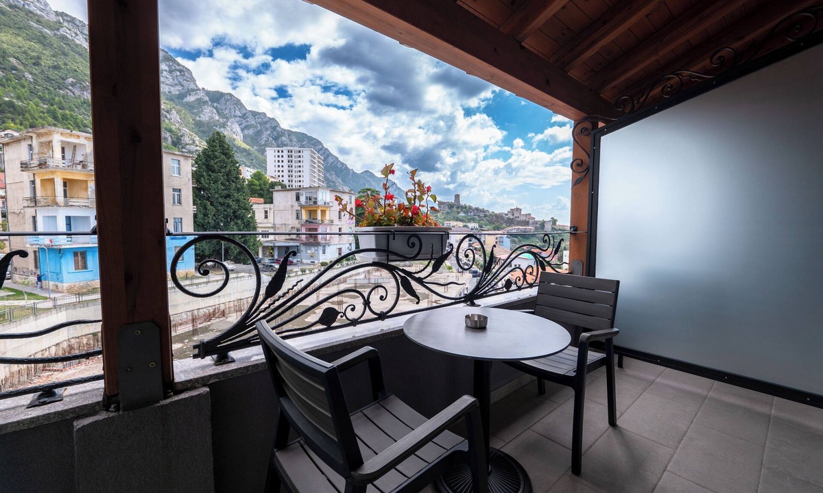 Kruje Hotel | Hotel Dior