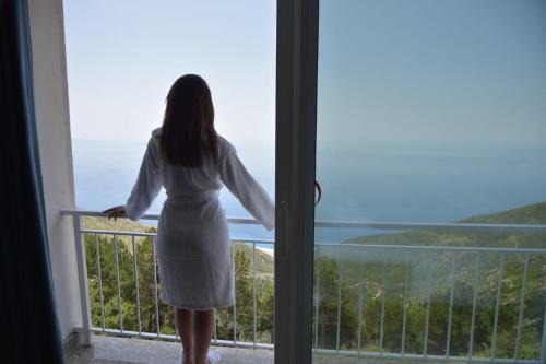 Jala Hotel | Hotel Keshtjella Llogara