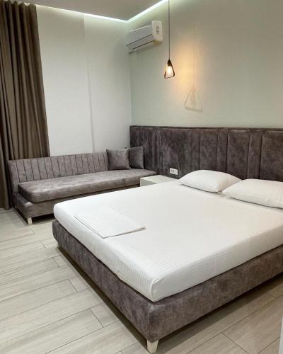 Qafe e Gjashtes Hotel | Hotel LIDI