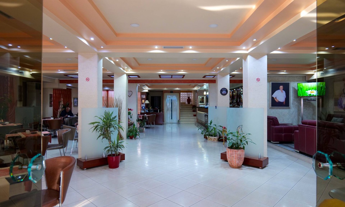 Qender Hotel | Hotel Lindi