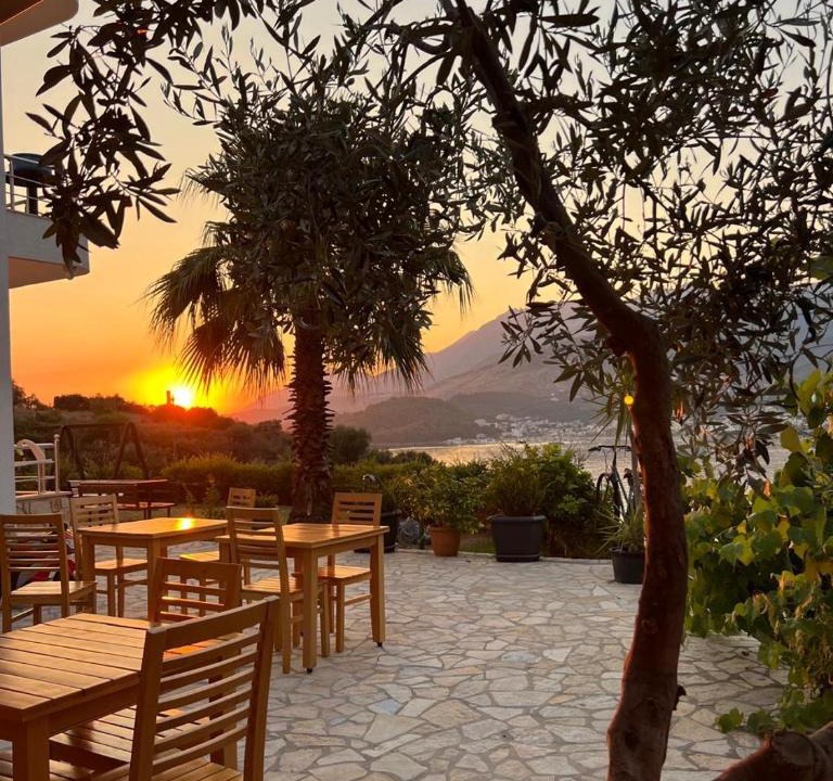 Himare Hotel | Hotel Mesun Himare