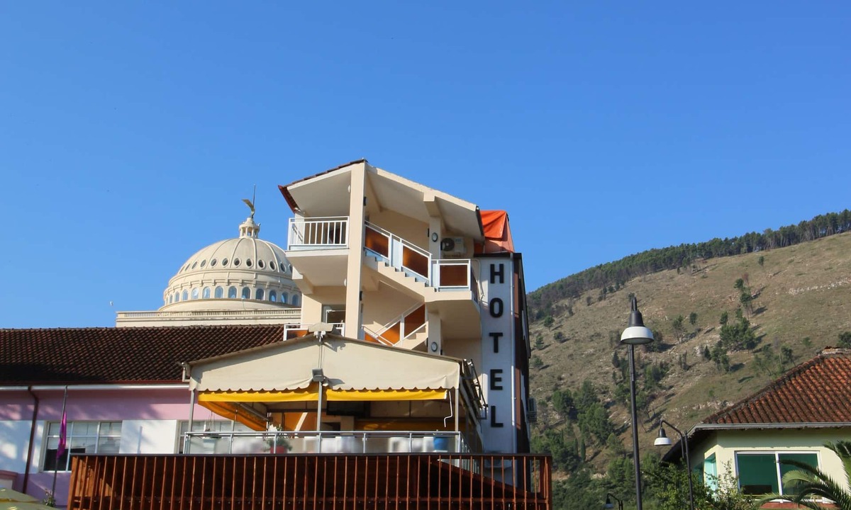 Berat Hotel | Hotel Orestiada