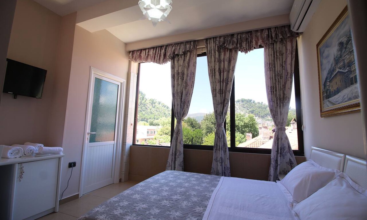 Berat Hotel | Hotel Orestiada