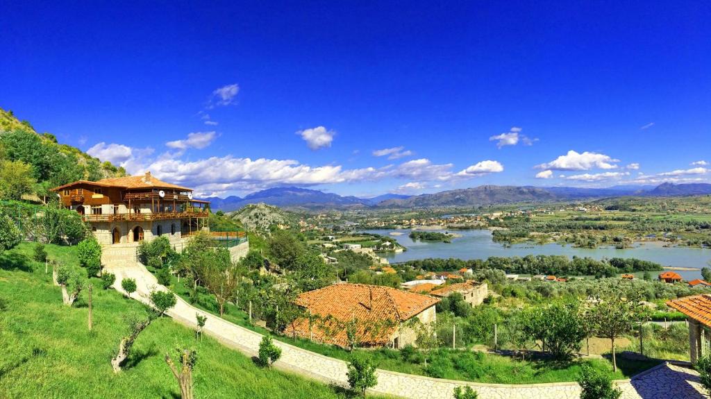 Shkoder County Hotel | Hotel Shpija e Gjyshit