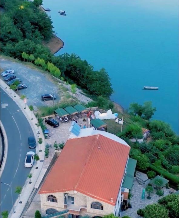Sakës Hotel | Hotel Tani
